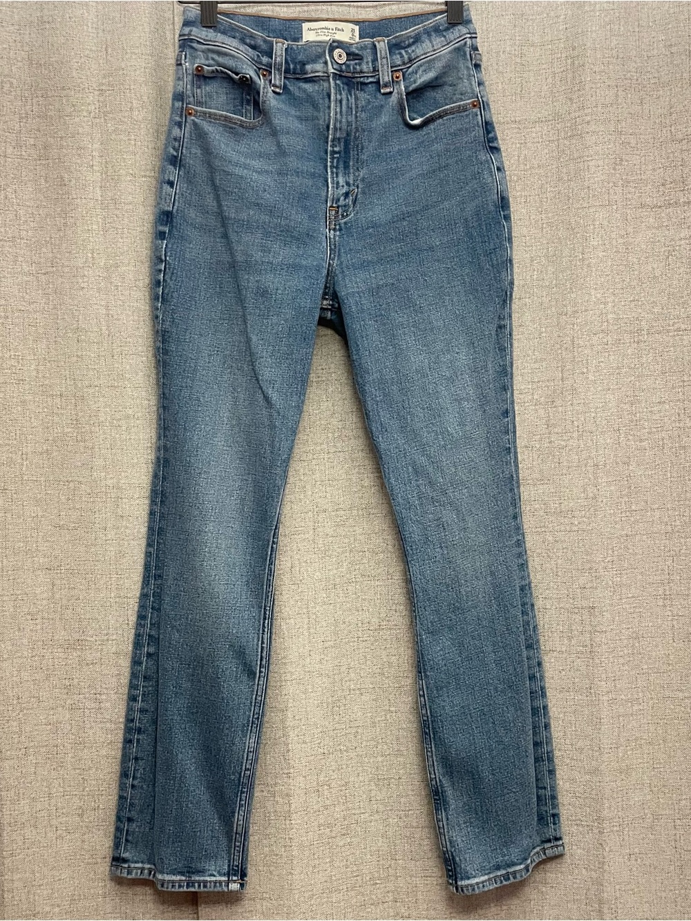Abercrombie & Fitch Slim Straight Leg Jeans - Mid Blue Denim